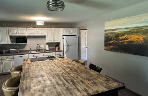 Knox County House | Niobrara private getaway!