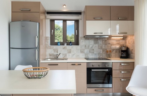 Nopigia Apartment | Niovi Seaside Suites (4+2 persons)