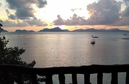 El Nido Cottage | Nipa Hut Sunset El nido