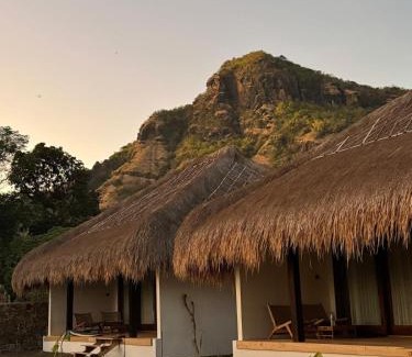 Sumbawa Barat Villa | Nira Surf Villas