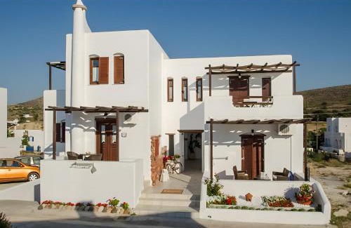 Pachena House | Niriides