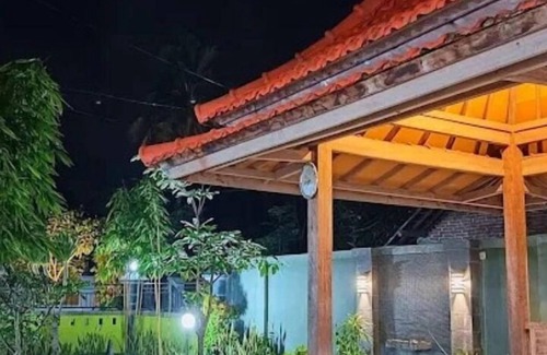 Sarongan House | Nirmala Homestay