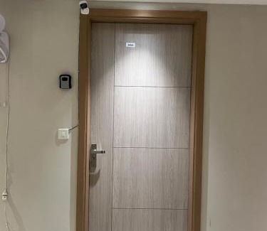 Greater Noida Apartment | Nirvana by Urban Retreat Suite Near Expo Mart