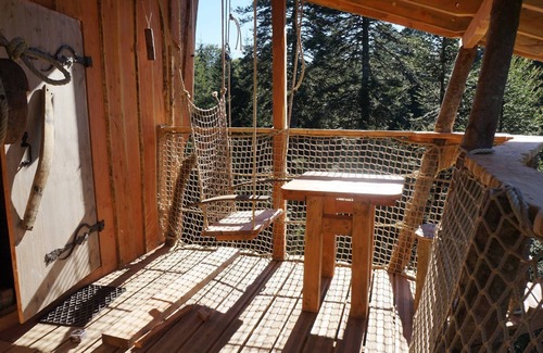 La Tour-dʼAuvergne Cabin | Nis de Bisou tree house