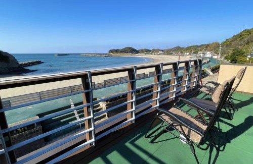 Satsumasendai House | Nishikata Beach House 1 -西方海岸貸別荘 壱号-