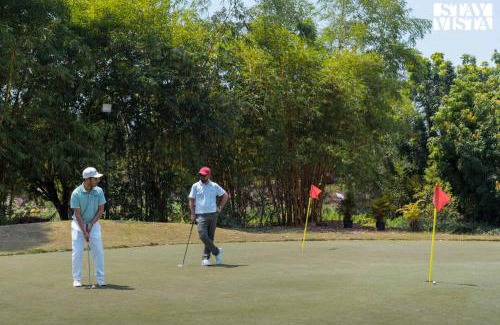 Karjat Villa | Nivaant Farms & Cottages - Nestled in lush greenery, offering a Swimming pool, Orchard, Jacuzzi & A spacious lawn with gazebo