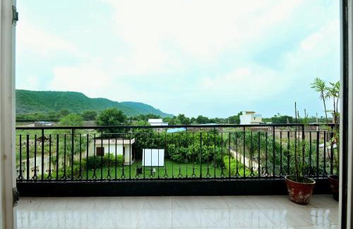 Jaipur District House | Nivas Farmstay
