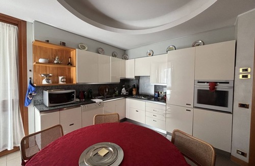 Citta Antica Apartment | Nizza- Verona Journeys Big apartment with beautiful view in the city centre