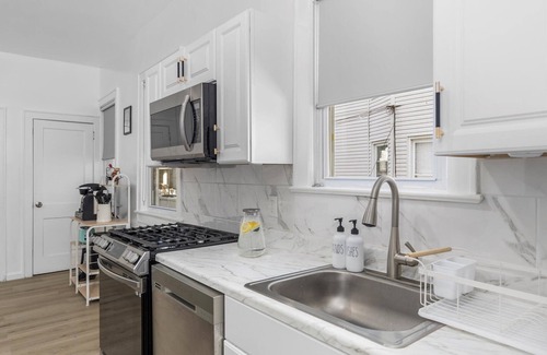 Passaic House | NJ's Cozy Casa Oasis - Entire home for groups/families!