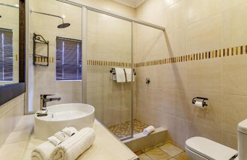 Malelane Cabin | Nkomazi Kruger Lodge & Spa