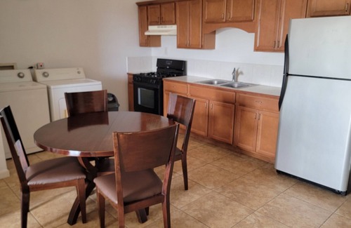 Frigate Bay Apartment | nLovely apartment, five minutes from the Marriot resort, beach, restaurants.