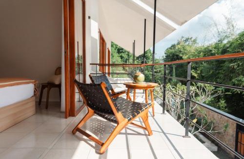 Kuta Villa | NMBR Four - New 2BR Stylish villa with private Pool & Garden