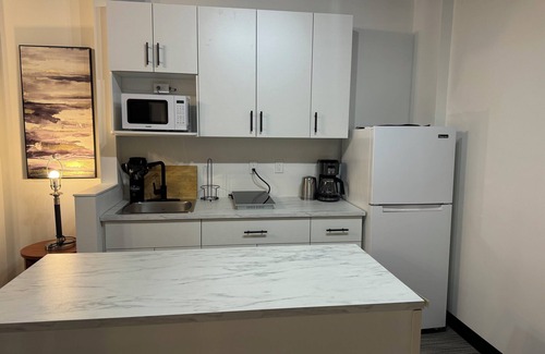 Northeast Edmonton Apartment | nMonthly Disc | Fast Wi-Fi -13