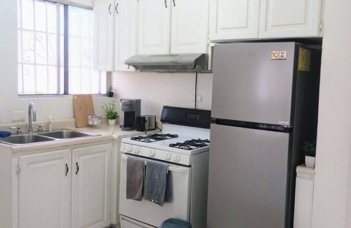 Valle Dorado House | nnComfortable 3-bdr 2-bth house in Ensenada, 7 mins from beach.