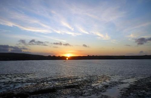 Pierowall Bed & Breakfast | No 1 Broughton Bed & Breakfast