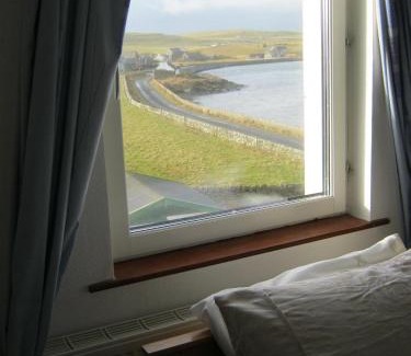 Pierowall Bed & Breakfast | No 1 Broughton Bed & Breakfast