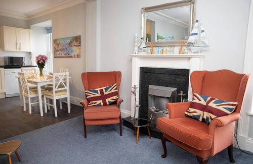 New Quay Apartment | No. 1 Cliffside, New Quay