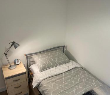 Fenny Stratford House | No 1 Staplehall Road - Beautiful Home