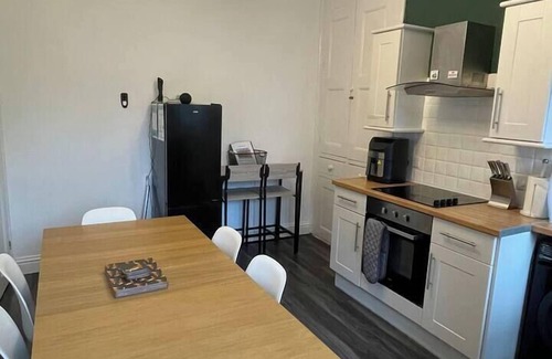 Newent House | No. 2 High Street, Newent – characterful Victorian house