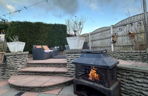 Gaerwen House | No 23 Snowdon View