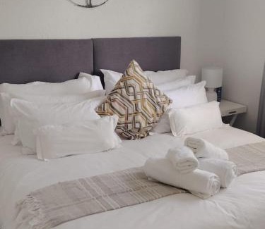 Trafalgar Apartment | No 3 Breakerview Bay