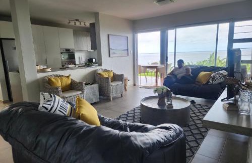 Trafalgar Apartment | No 3 Breakerview Bay