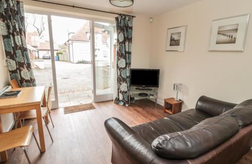 Scarborough House | No 3 Low Hall Cottages