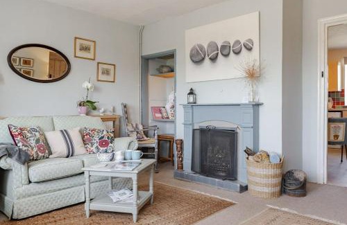Swaffham House | No 3 , Sparham Hall - Norfolk Cottage Agency