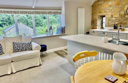 Rothbury Apartment | No. 3 Tomlinsons Apartments
