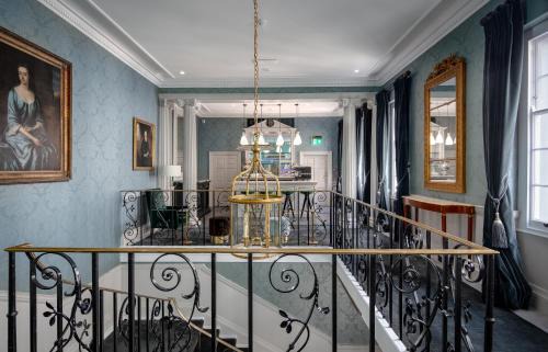 Knightsbridge Hotel | No. 30 Knightsbridge