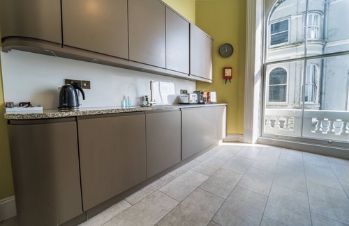 Plymouth Apartment | No 4 1 Elliot Terrace Luxury large designer apartment with stunning sea views over Hoe and Plymouth