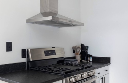 Lakewood Apartment | NO. 4 - 3BD Hotel Quality