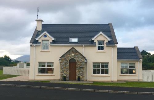 Portsalon House | No 4 Ballymastoker Cottage
