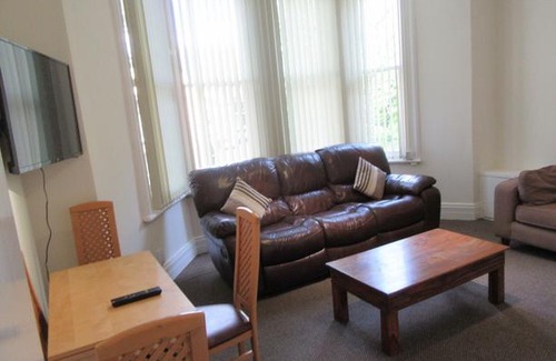 Sefton Park Apartment | No 4 near Sefton Park Liverpool