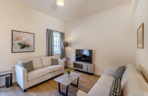 Felton House | No 5 - Ascot - Uk47943