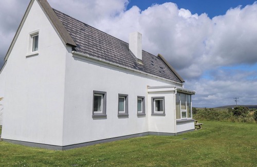 Keel Cottage | NO.5 BEACH COTTAGES, pet friendly in Keel, County Mayo
