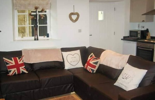 Pateley Bridge Cottage | NO. 5 THE STABLES, character holiday cottage in Pateley Bridge