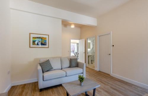 Felton House | No 6 - Doncaster Cottage - Uk47942