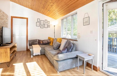 Wilberfoss House | No 77- Honey Bee Lodge
