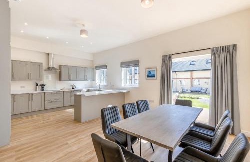 Felton House | No 9 - Haydock - Uk47938