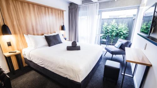 Epsom Hotel | No. 9 Hotel