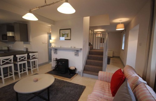 Ballyconneely House | No 9 Leitirshask, Ballyconneely - Full Of Country Living Chic.