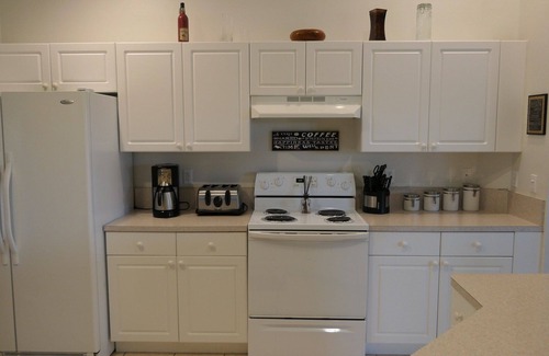 Trafalgar Villa | * No additional costs for electricity, pool heating, pool use and internet *