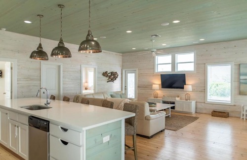 Sand Point House | No Agenda Hacienda home