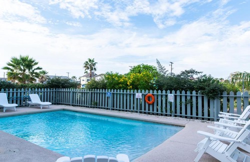 Sand Point House | No Agenda Hacienda