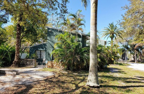 South Pinellas Community Council House | NO AVAILABILITY OCT-NOV DUE TO HURRICANEnnBright,fresh, quiet and secluded