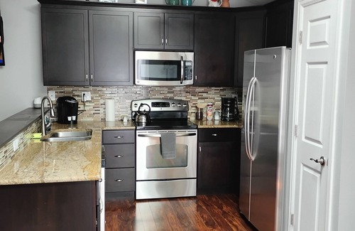 Rockrimmon House | No Cleaning Fee Beautiful Mountain Views Hiking & Biking Trails + Foosball Table