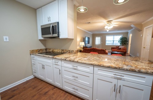 Lawrenceville Apartment | No Cleaning Fee-Apartment for Rent-Travel Nurse/Medical Staff welcome