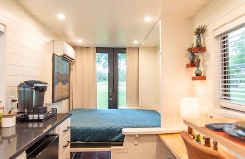 Waco House | No Cleaning Fee Cozy Container Home The Brazos