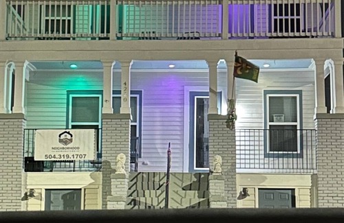 New Orleans House | No Cleaning Fees. Front row Endymion Hang Out. City Park Luxury.